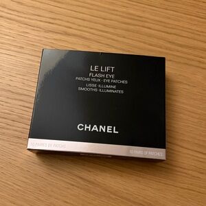 CHANEL LE LIFT FLASH EYE
Smooths – Firms – Tightening Effect - NEW SOLDOUT